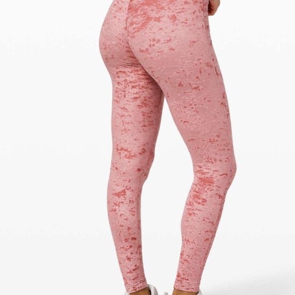 LULULEMON- Wunder Lounge High-Rise Tight 28" Crushed Velvet Soft Cranberry - Picture 2 of 6